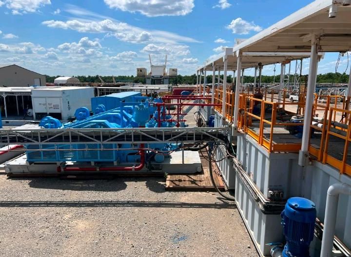 Mud pumps y tanques